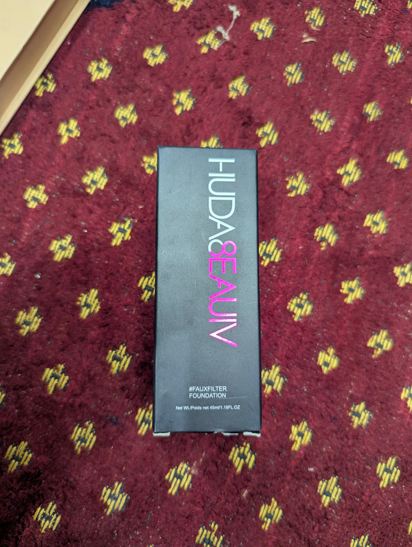 Huda beauty foundation
