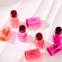 Huda mouji lip and cheek tint
